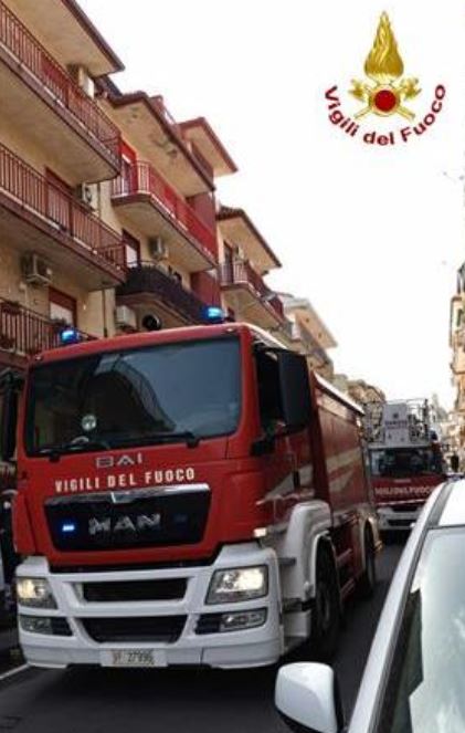 Incendio Aci San Filippo