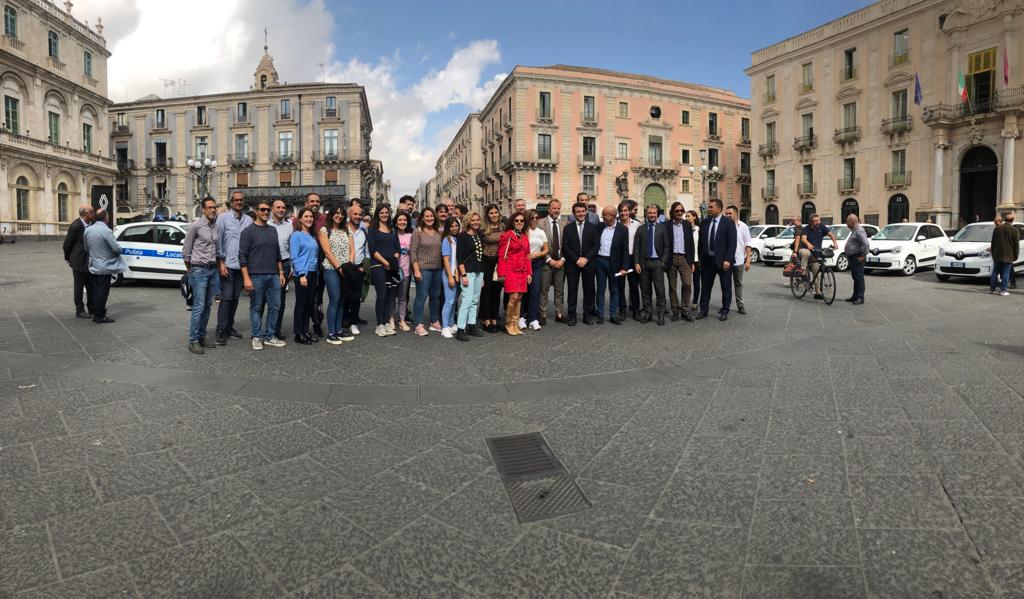 Auto elettriche comune Catania, foto di gruppo