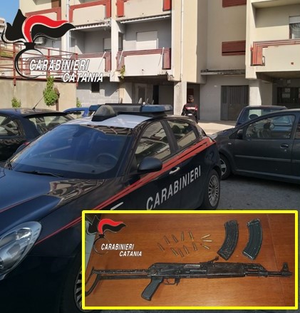 Carabinieri Librino e il Kalashnikov sequestrato