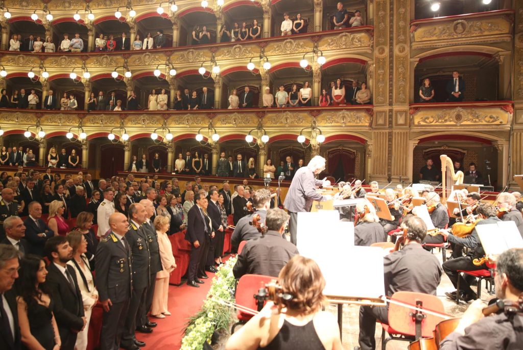 La festa della Guardia di finanza al Teatro Vincenzo Bellini di Catania