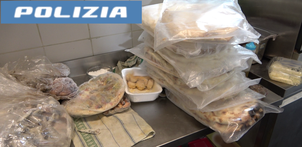 Polizia sequestra cibi mal conservati