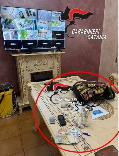 Il materiale sequestrato ai pusher