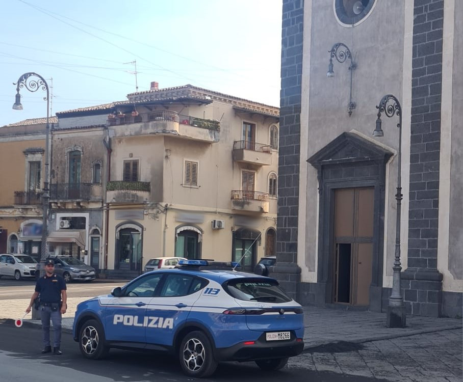 Trecastagni, proseguono i controlli straordinari del territorio della Polizia