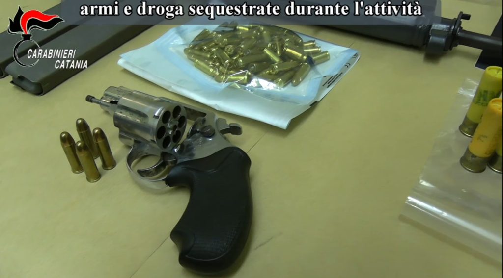 Operazione Leonidi bis, pistola sequestrata