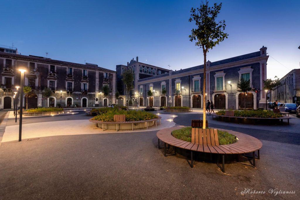 Piazza Cardinale Pappalardo, già Duca Genova