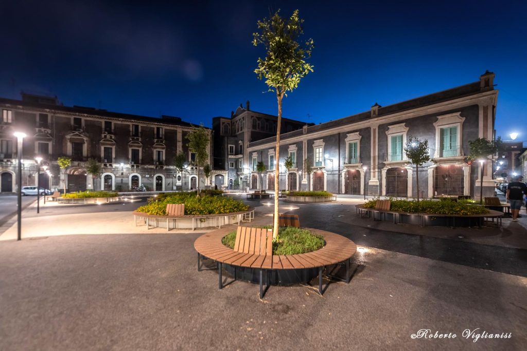 Piazza Cardinale Pappalardo, già Duca Genova