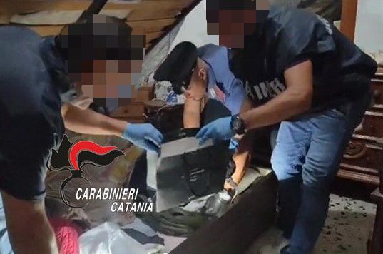 Giovane pusher arrestato dai militari dell’Arma per possesso droga